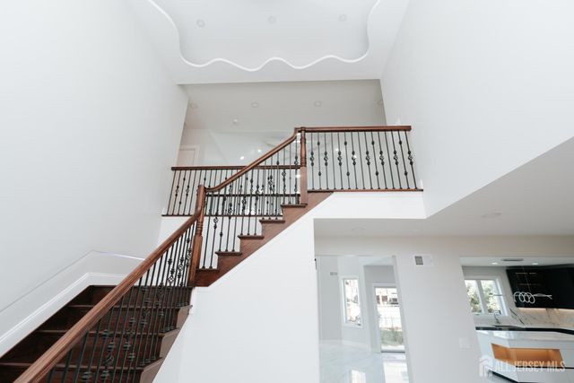 40 Wright Street, Iselin, NJ 08830
