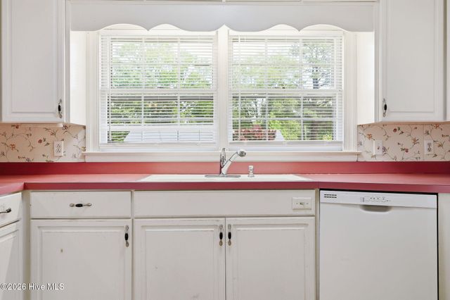 2000 Carey Road, Kinston, NC 28501