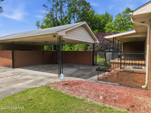 2000 Carey Road, Kinston, NC 28501