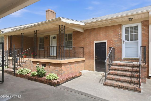 2000 Carey Road, Kinston, NC 28501
