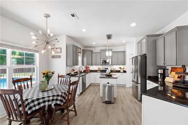 1110 Veranda WAY, Chesapeake, VA 23320