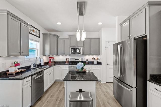 1110 Veranda WAY, Chesapeake, VA 23320