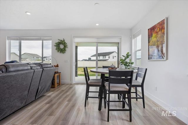 3769 S Angel Falls Way, Nampa, ID 83686