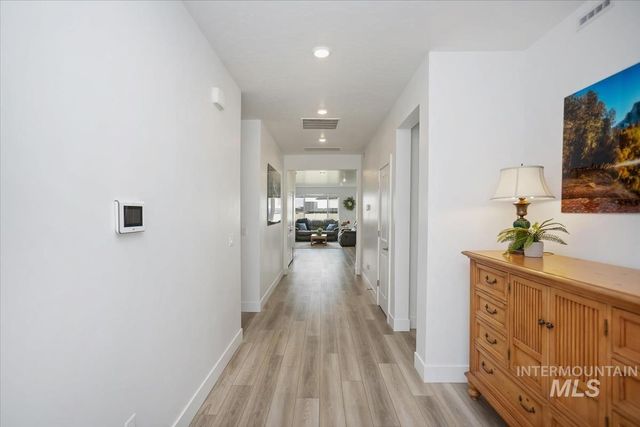 3769 S Angel Falls Way, Nampa, ID 83686