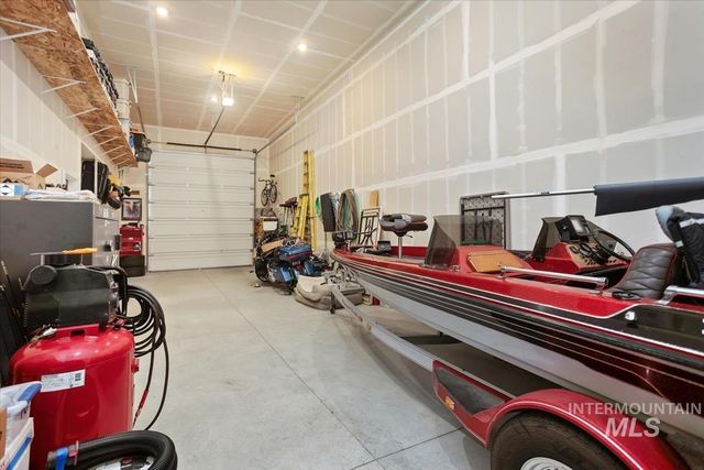 3769 S Angel Falls Way, Nampa, ID 83686