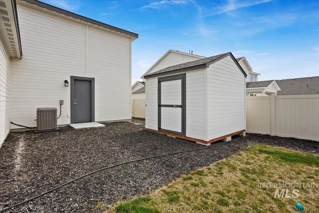 3769 S Angel Falls Way, Nampa, ID 83686