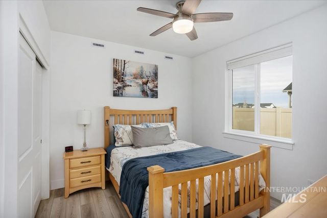 3769 S Angel Falls Way, Nampa, ID 83686