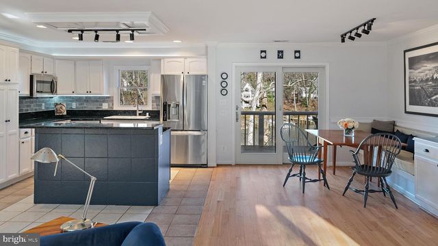1812 SHORE DR, Annapolis, MD 21401