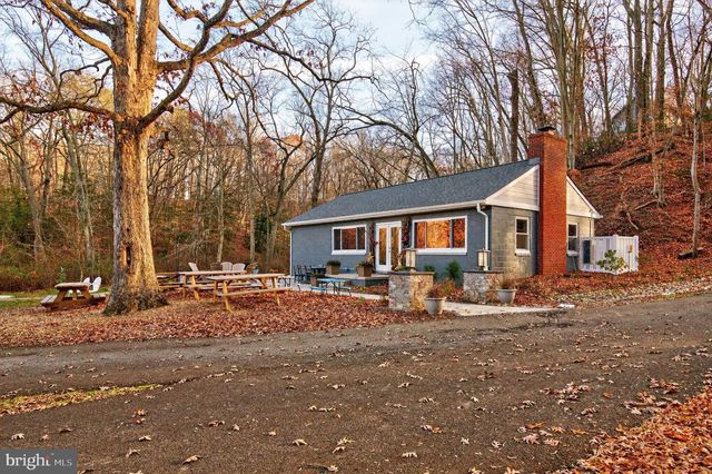 1812 SHORE DR, Annapolis, MD 21401