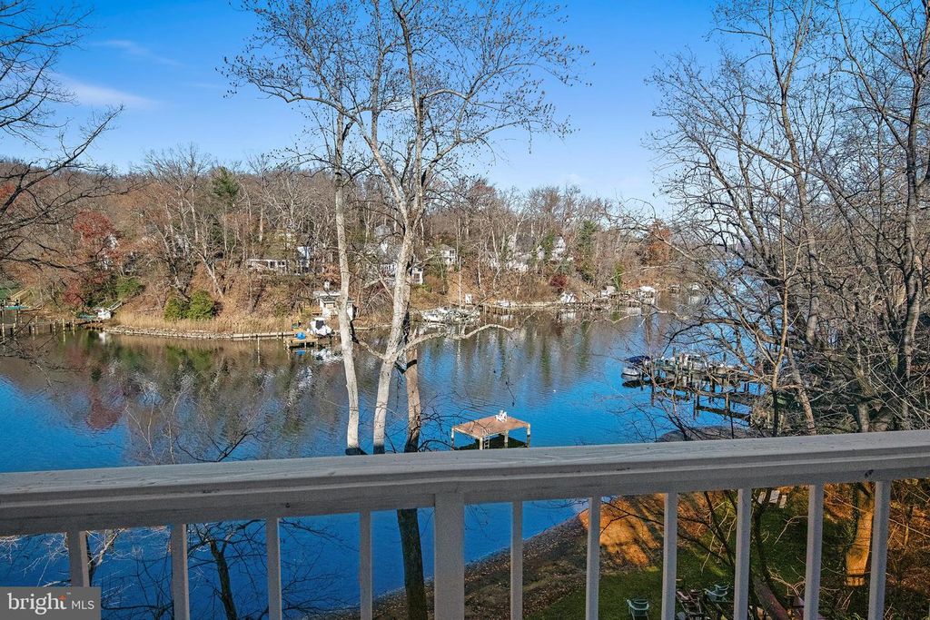 Image 51 of property listing at 1812 SHORE DR, Annapolis, MD 21401