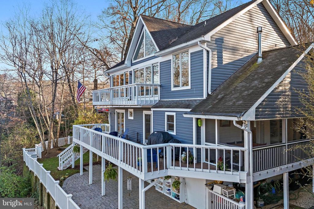 Image 66 of property listing at 1812 SHORE DR, Annapolis, MD 21401