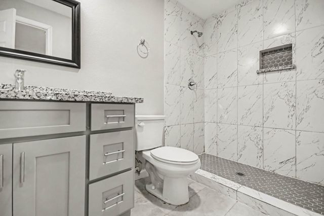 7346 Okinawa Road, Houston, TX 77033