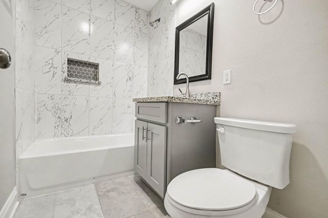7346 Okinawa Road, Houston, TX 77033