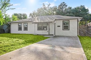 7346 Okinawa Road, Houston, TX 77033