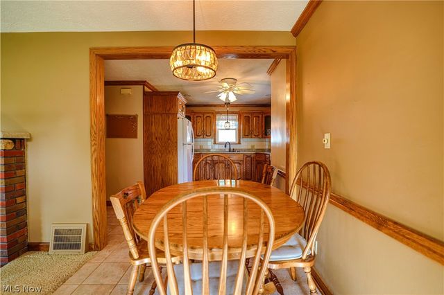 518 Edwards Street, Louisville, OH 44641