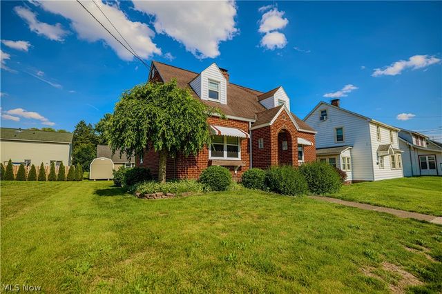 518 Edwards Street, Louisville, OH 44641