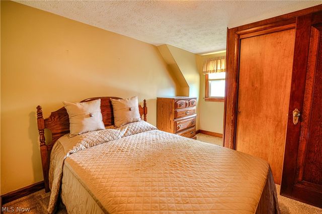 518 Edwards Street, Louisville, OH 44641