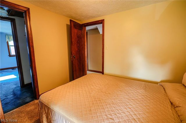 518 Edwards Street, Louisville, OH 44641