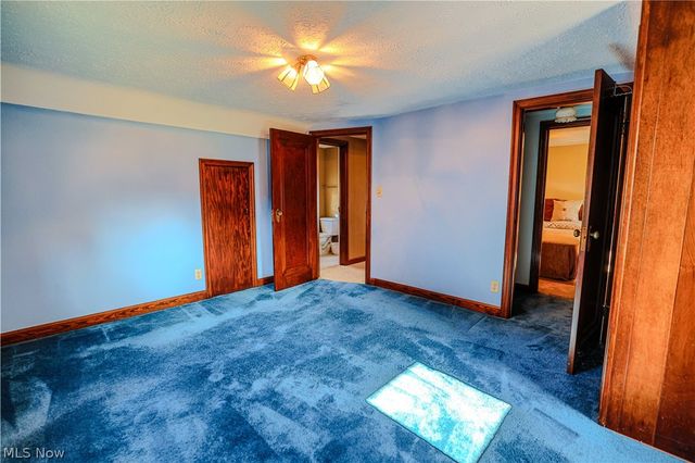 518 Edwards Street, Louisville, OH 44641