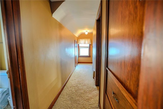 518 Edwards Street, Louisville, OH 44641
