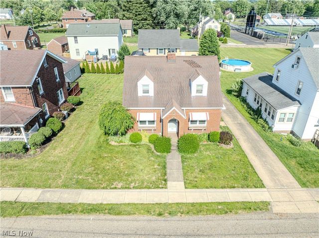 518 Edwards Street, Louisville, OH 44641