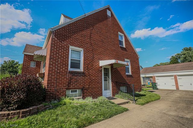 518 Edwards Street, Louisville, OH 44641