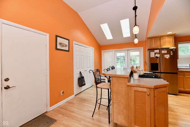 6419 E Southport Road, Indianapolis, IN 46237