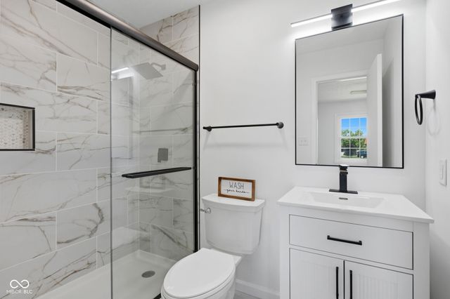 997 Golden Pond Court, Greenwood, IN 46143