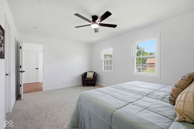 997 Golden Pond Court, Greenwood, IN 46143