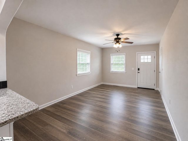 208 W North Avenue, Westminster, SC 29693