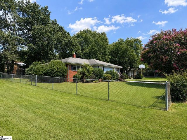 208 W North Avenue, Westminster, SC 29693