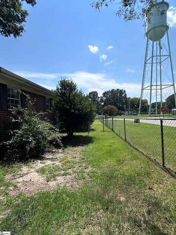 208 W North Avenue, Westminster, SC 29693