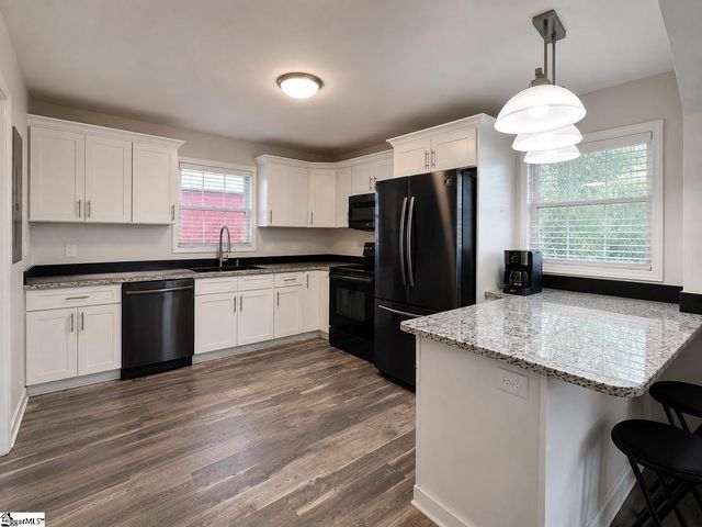 208 W North Avenue, Westminster, SC 29693