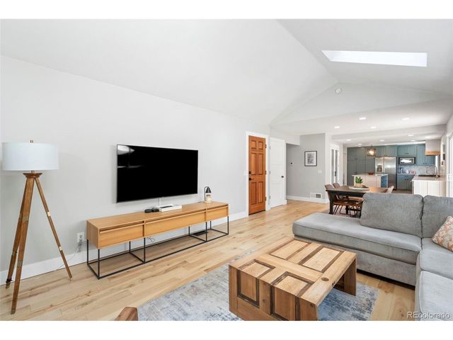22 Foothill Ash, Littleton, CO 80127
