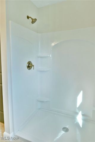 101 Elizabeth Court, Cortland, OH 44410