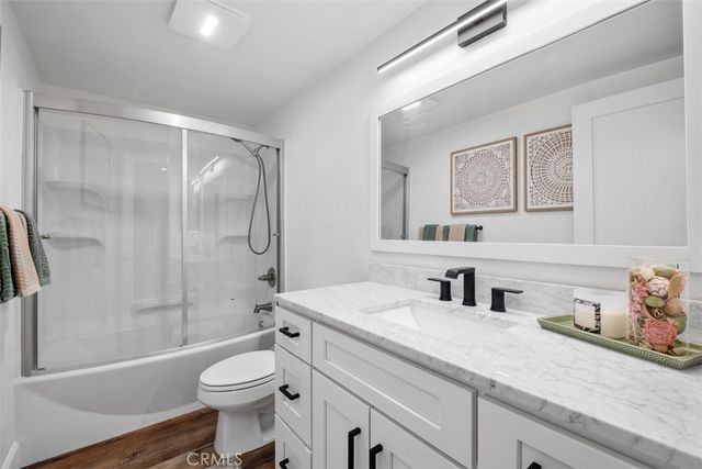 26572 Las Palmas 4, Laguna Hills, CA 92656
