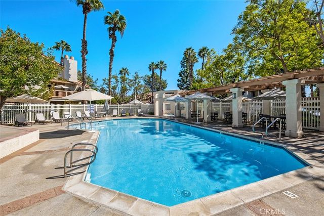 26572 Las Palmas 4, Laguna Hills, CA 92656