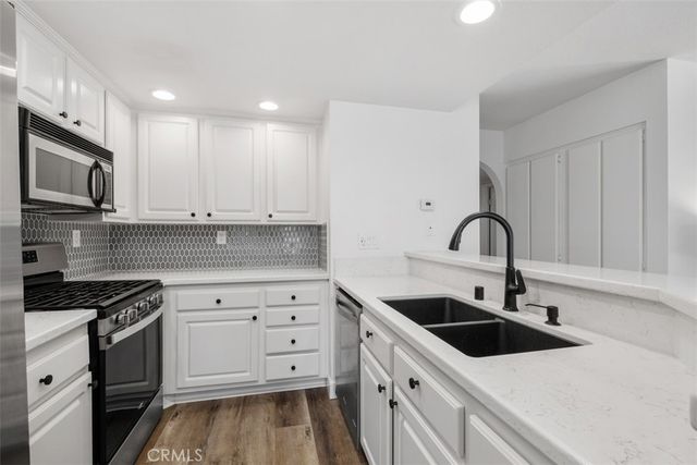 26572 Las Palmas 4, Laguna Hills, CA 92656