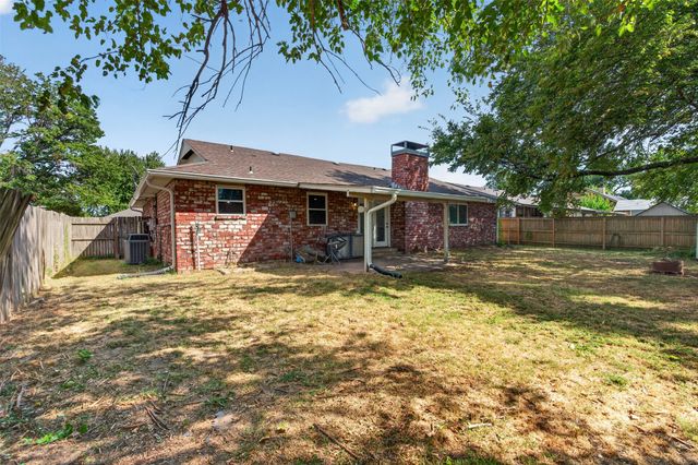 2316 S 101st East Place, Tulsa, OK 74129