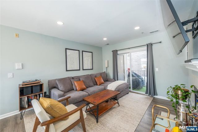 4101 Schindler Lane, Wayne, NJ 07470