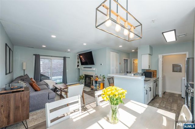 4101 Schindler Lane, Wayne, NJ 07470