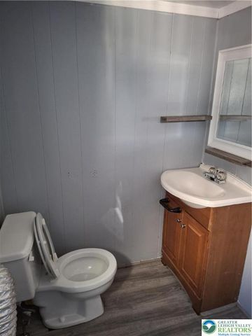 2422 Freemansburg Avenue, Northampton Boro, PA 18042