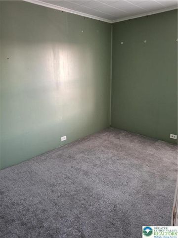 2422 Freemansburg Avenue, Northampton Boro, PA 18042