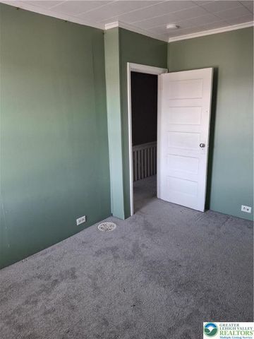 2422 Freemansburg Avenue, Northampton Boro, PA 18042