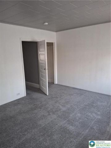 2422 Freemansburg Avenue, Northampton Boro, PA 18042