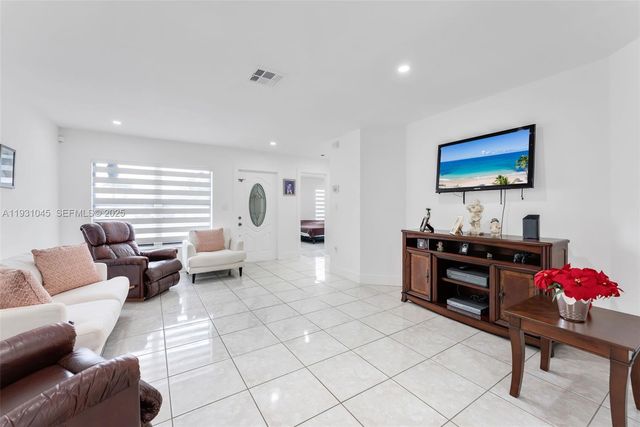 29964 SW 158th Pl, Homestead, FL 33033