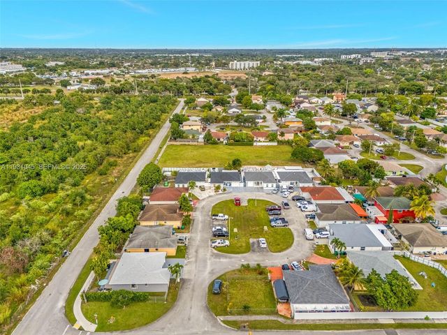 29964 SW 158th Pl, Homestead, FL 33033
