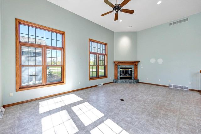 531 DIAMOND RIDGE CIRCLE, Denmark, WI 54208