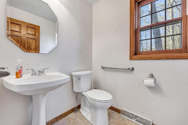 531 DIAMOND RIDGE CIRCLE, Denmark, WI 54208