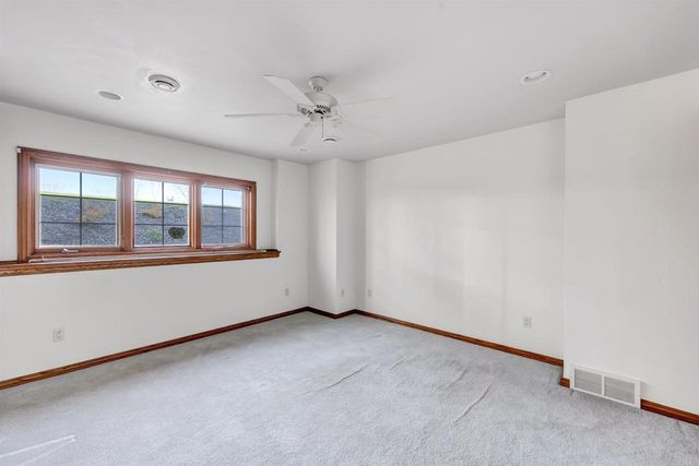 531 DIAMOND RIDGE CIRCLE, Denmark, WI 54208